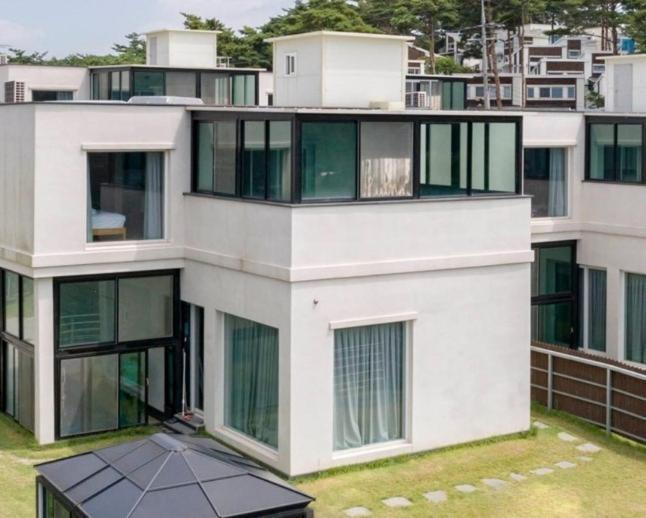 The Mare Pool Villa Pension Taean Exterior foto