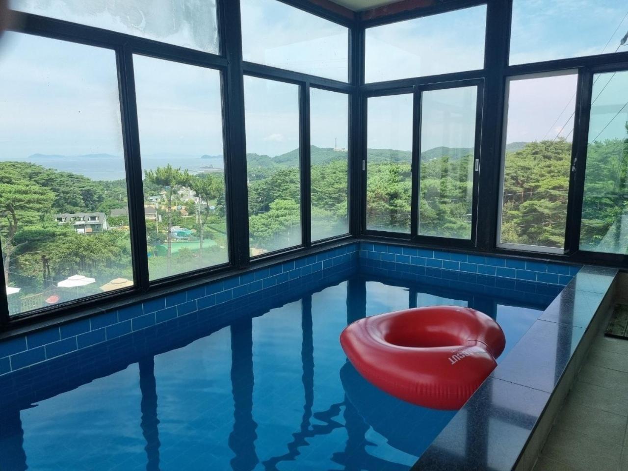 The Mare Pool Villa Pension Taean Exterior foto